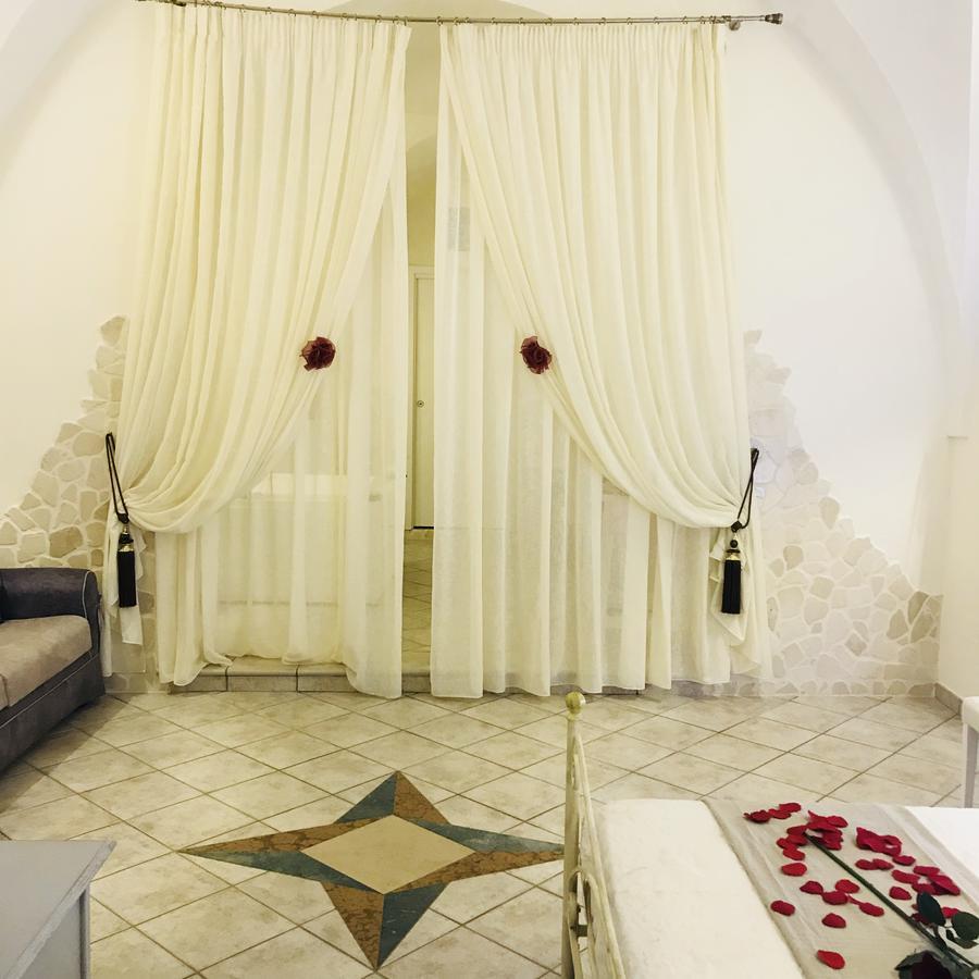 26 Suite Home Ostuni Exterior foto