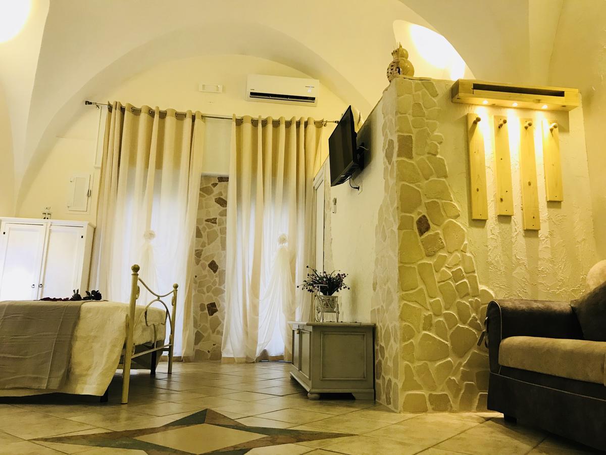 26 Suite Home Ostuni Exterior foto